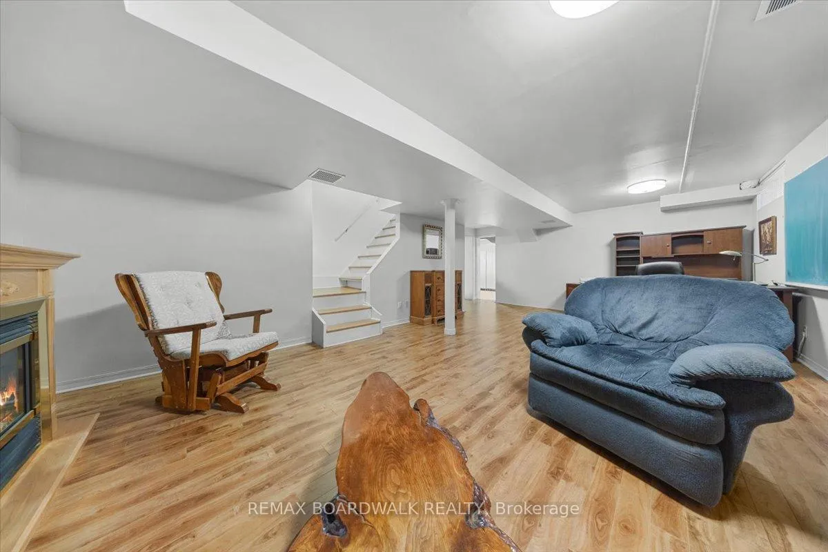 Photo 34 of 622 Steller Street, Ottawa, Fallingbrook/Pineridge — HOMEH