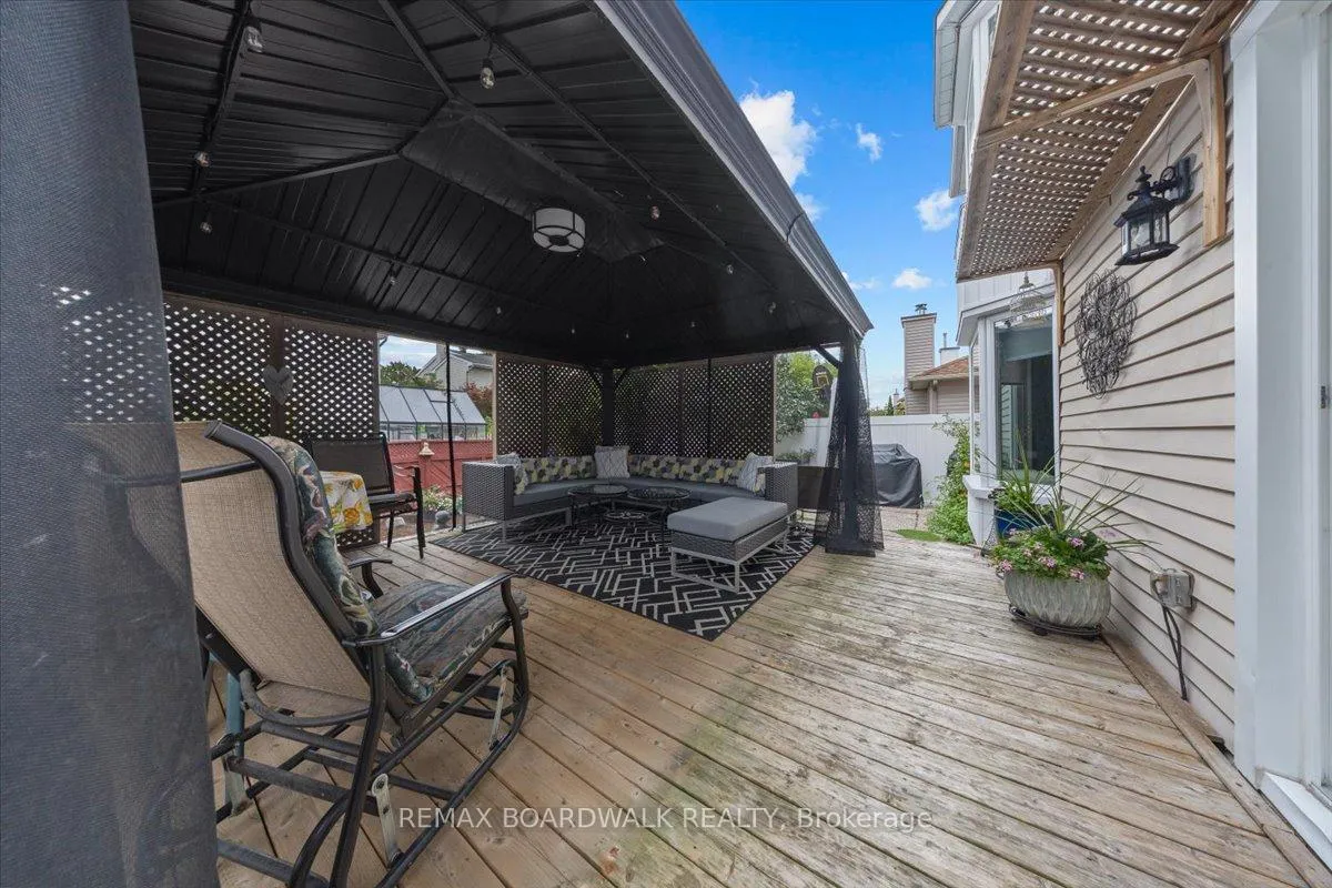 Photo 39 of 622 Steller Street, Ottawa, Fallingbrook/Pineridge — HOMEH