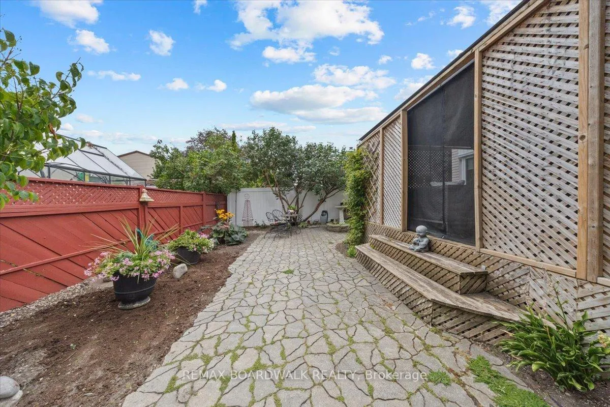 Photo 43 of 622 Steller Street, Ottawa, Fallingbrook/Pineridge — HOMEH