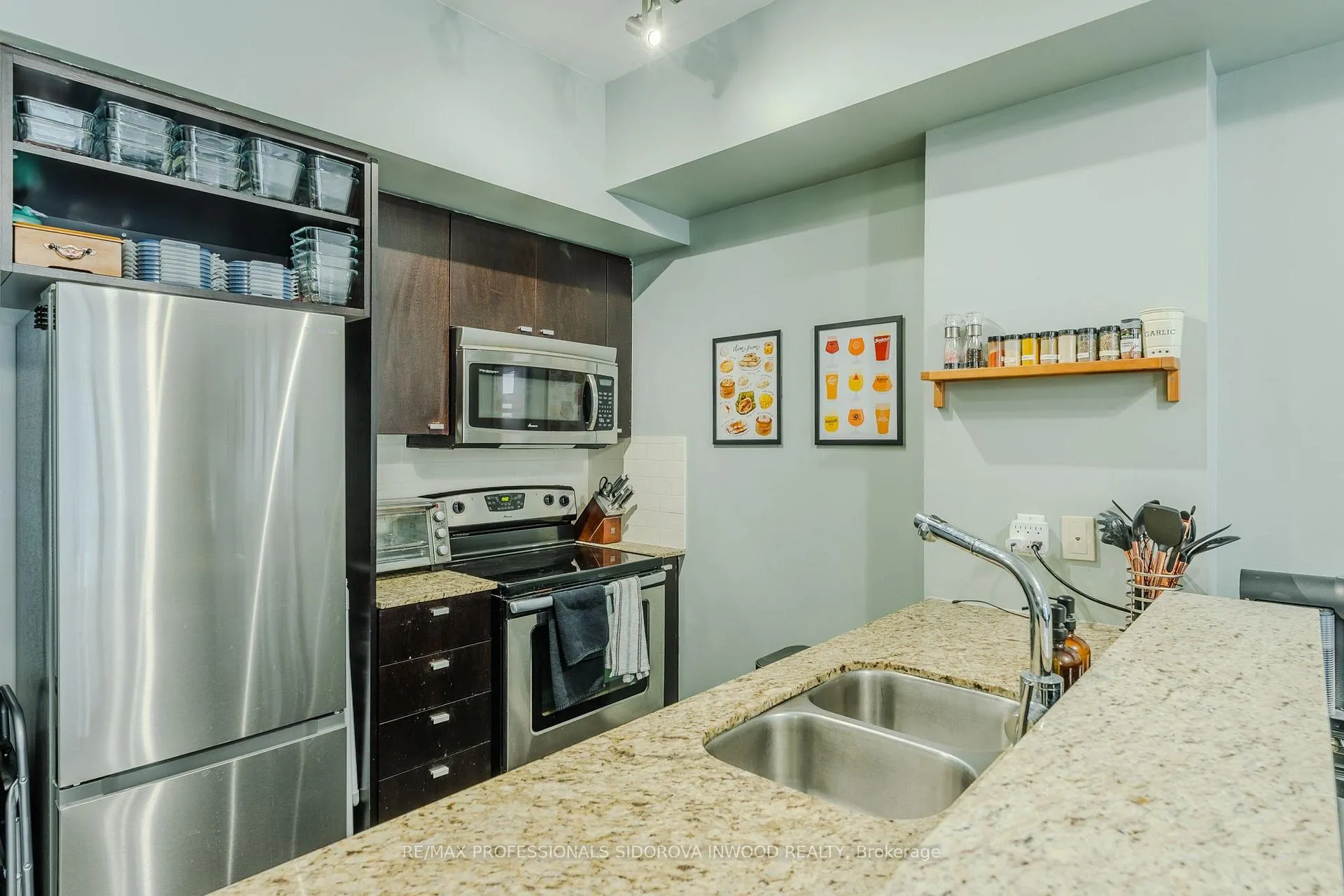 Photo 2 of Unit 608, 103 The Queensway, Toronto, High Park-Swansea — HOMEH