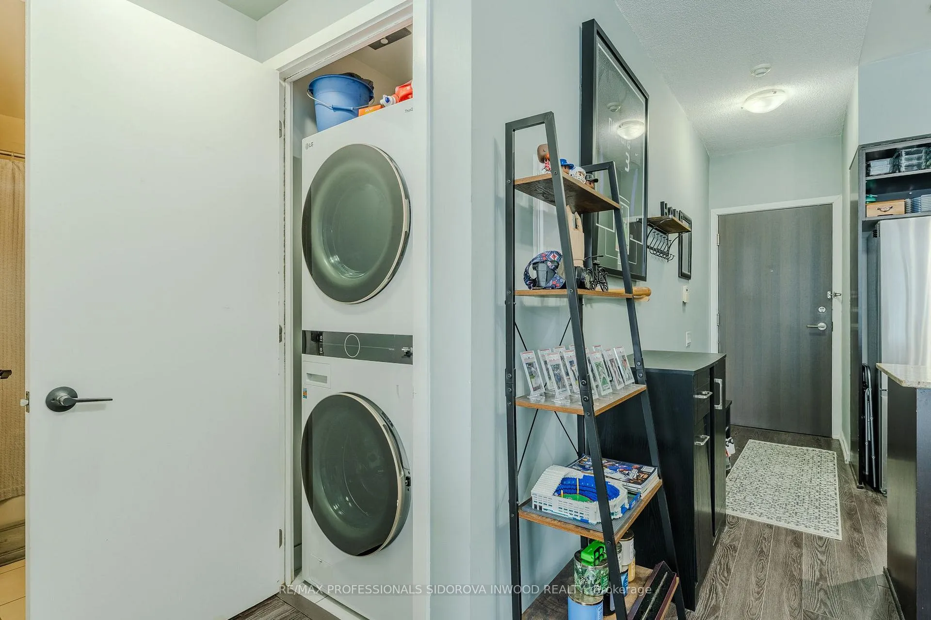 Photo 14 of Unit 608, 103 The Queensway, Toronto, High Park-Swansea — HOMEH