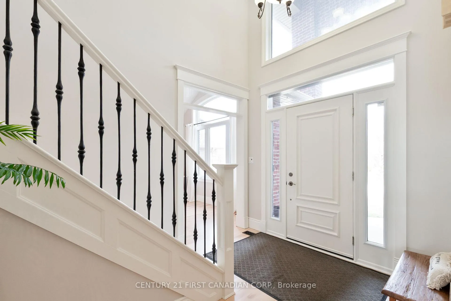 Photo 5 of 27 Wood Lily Lane, Middlesex Centre, Kilworth — HOMEH
