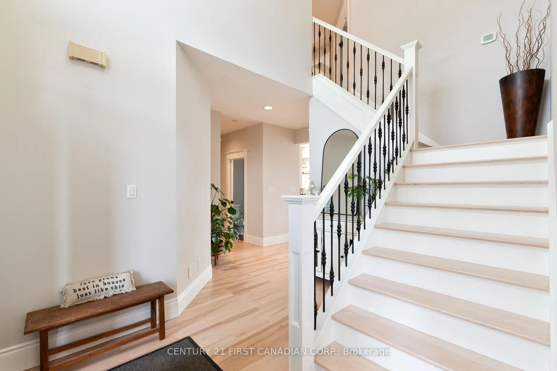 Photo 6 of 27 Wood Lily Lane, Middlesex Centre, Kilworth — HOMEH