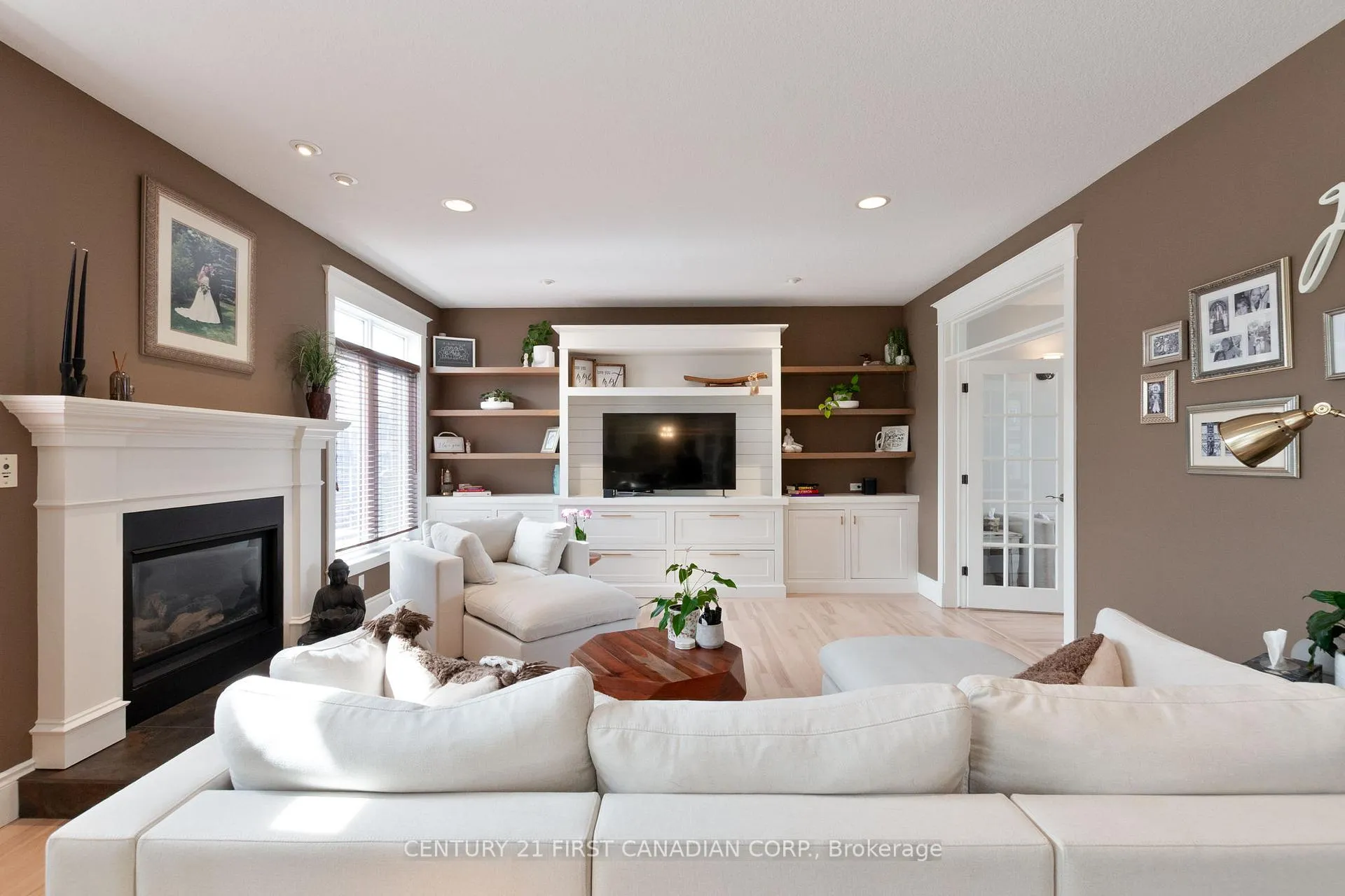 Photo 12 of 27 Wood Lily Lane, Middlesex Centre, Kilworth — HOMEH
