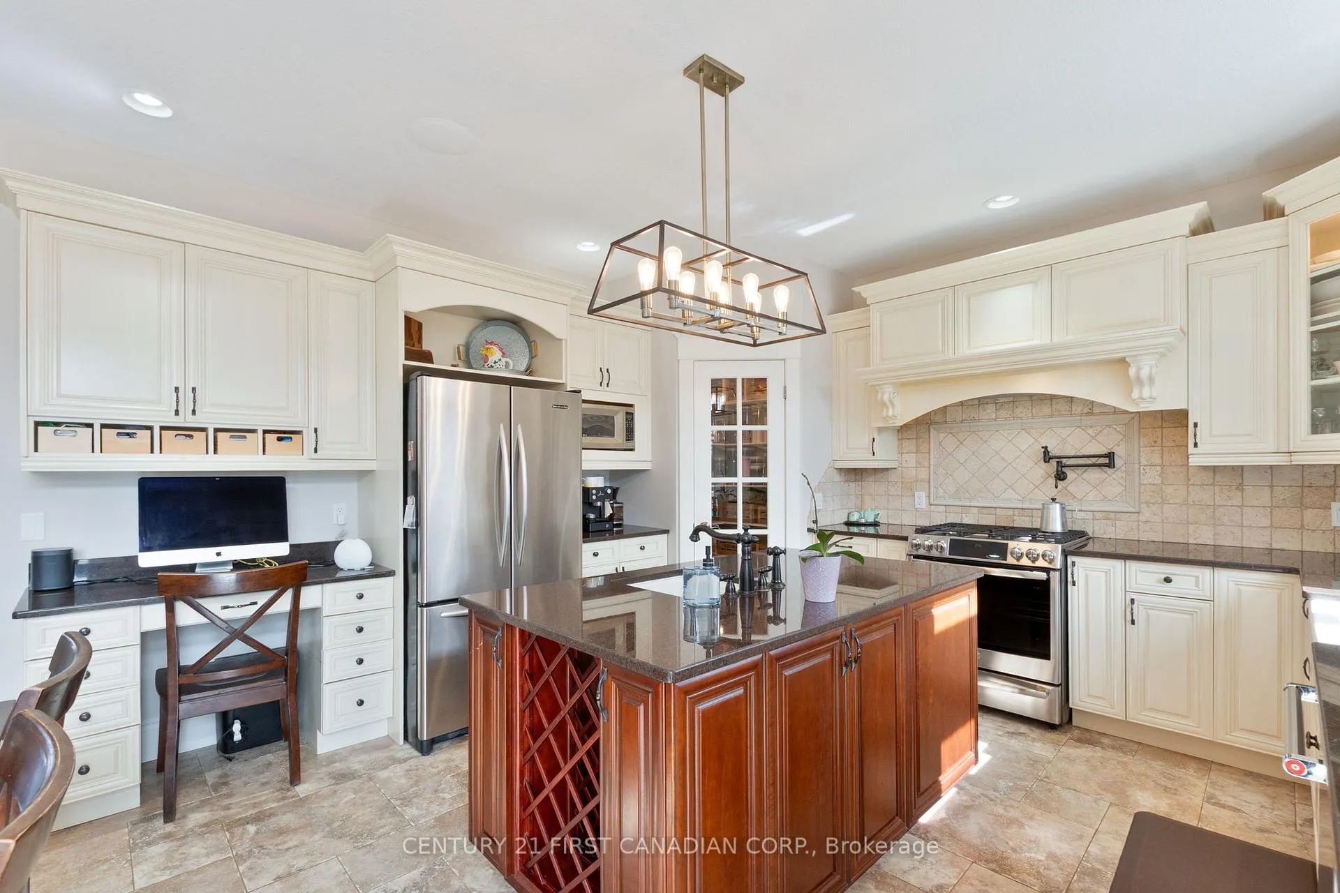 Photo 14 of 27 Wood Lily Lane, Middlesex Centre, Kilworth — HOMEH