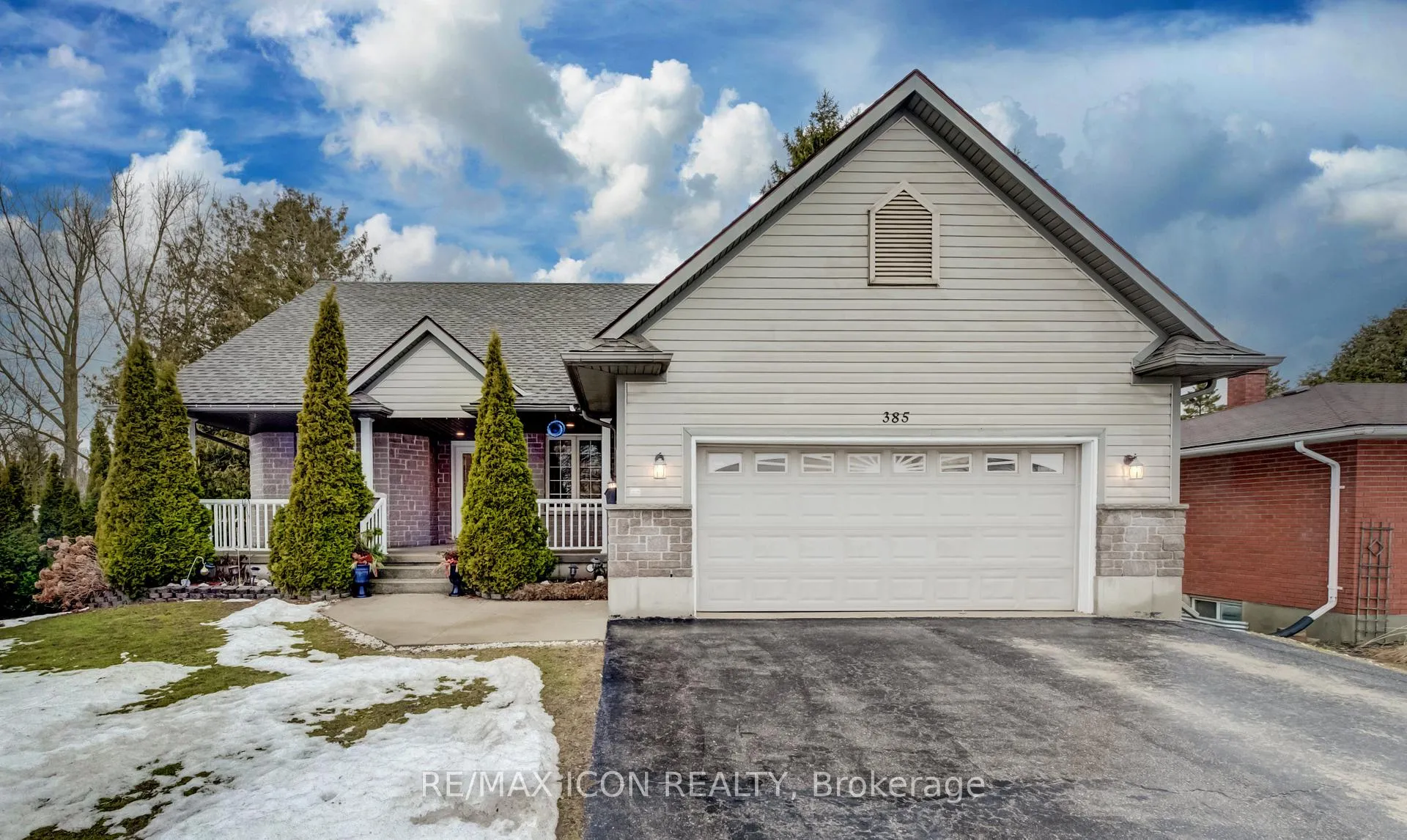 Photo 1 of 385 Birmingham Street E, Wellington North, Mount Forest — HOMEH