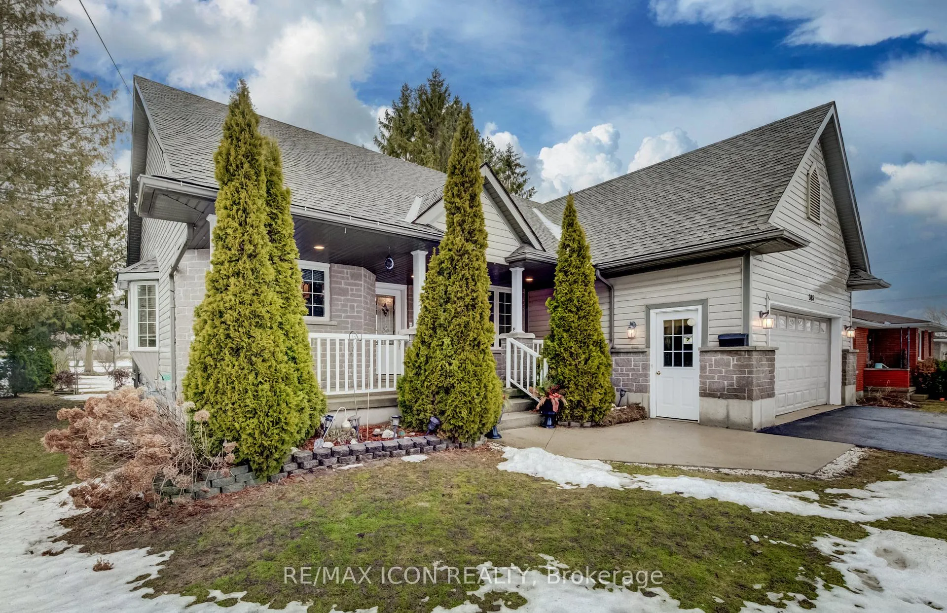 Photo 2 of 385 Birmingham Street E, Wellington North, Mount Forest — HOMEH
