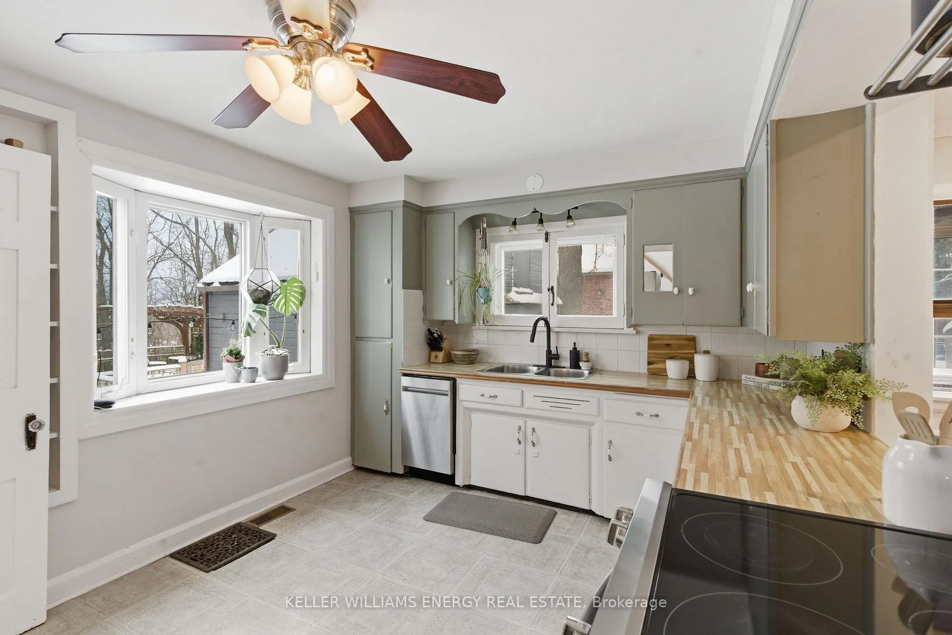 Photo 15 of 4533 Highway 2 Road, Clarington, Rural Clarington — HOMEH