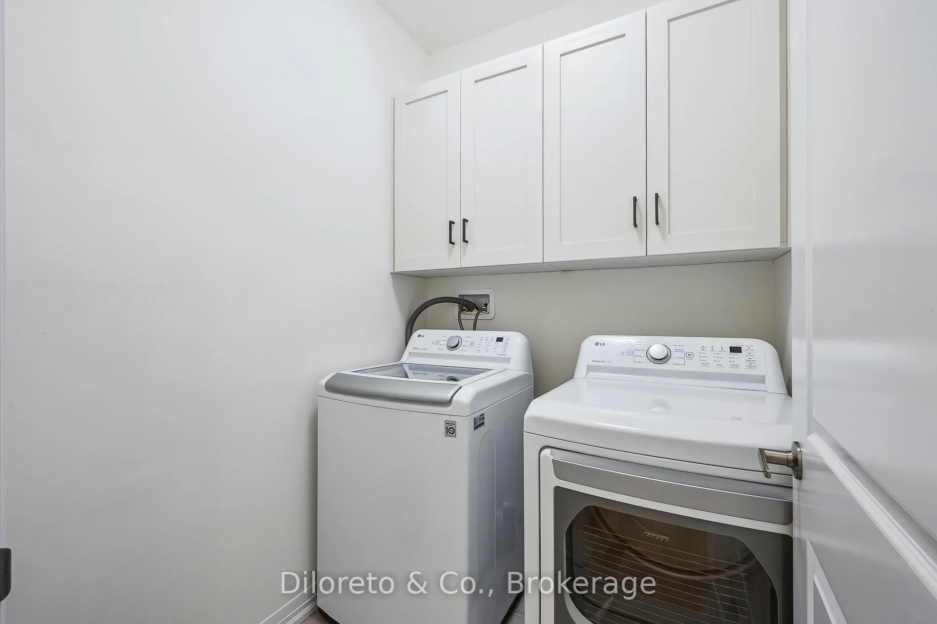 Photo 9 of 5 Lovering Lane, Guelph, Kortright East — HOMEH