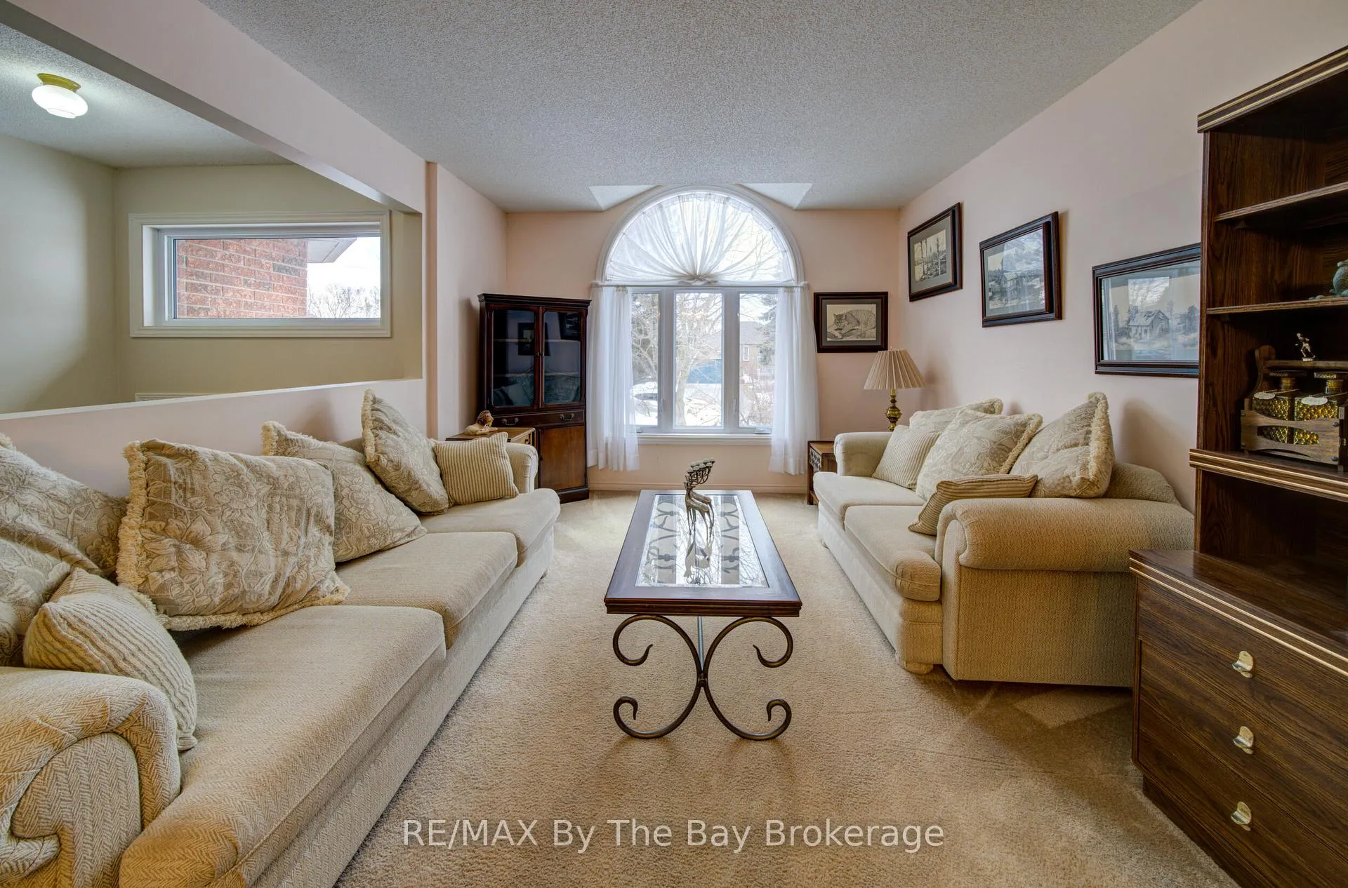 Photo 3 of 26 Brouwer Crescent, Wasaga Beach — HOMEH