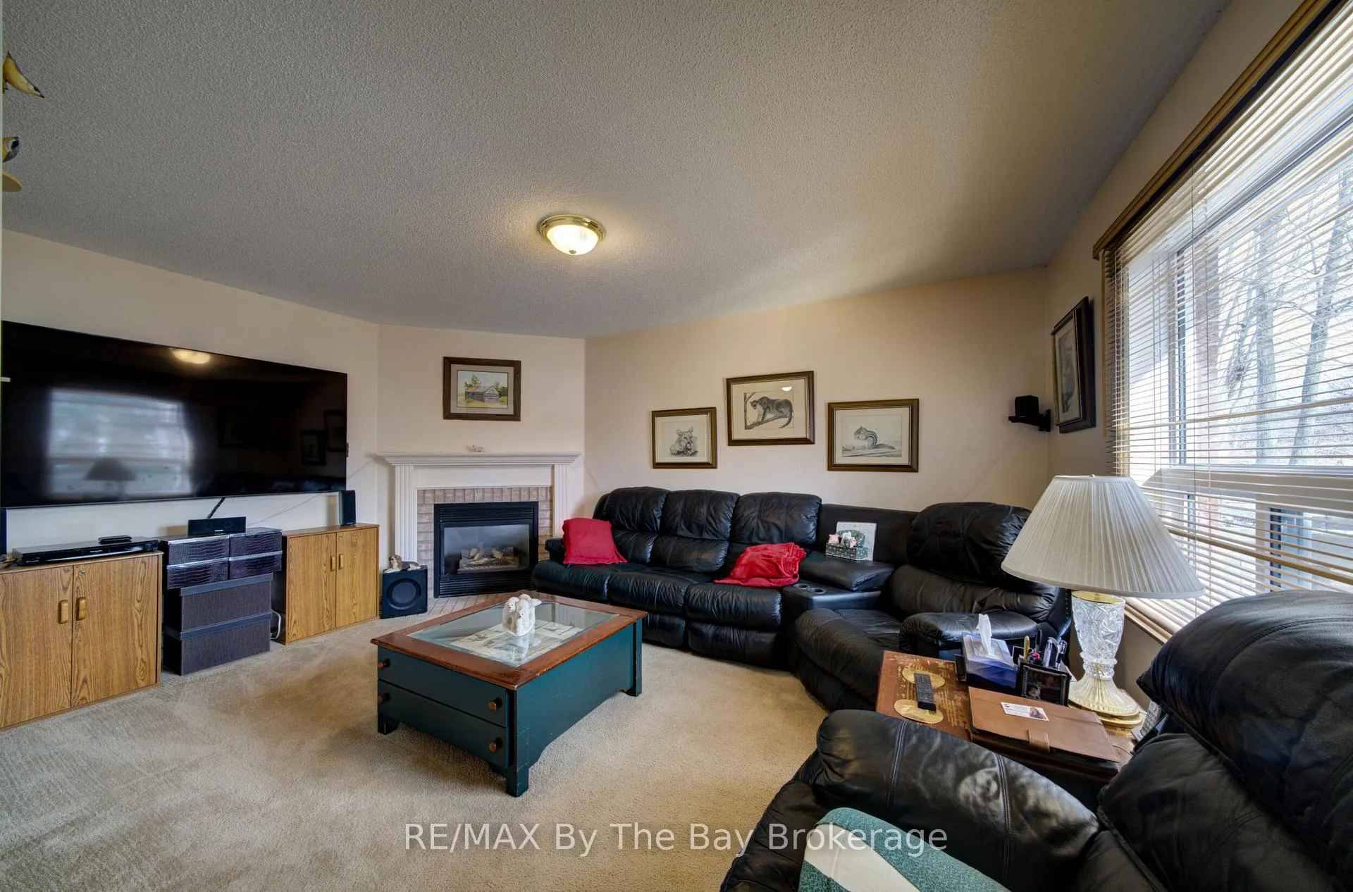 Photo 12 of 26 Brouwer Crescent, Wasaga Beach — HOMEH