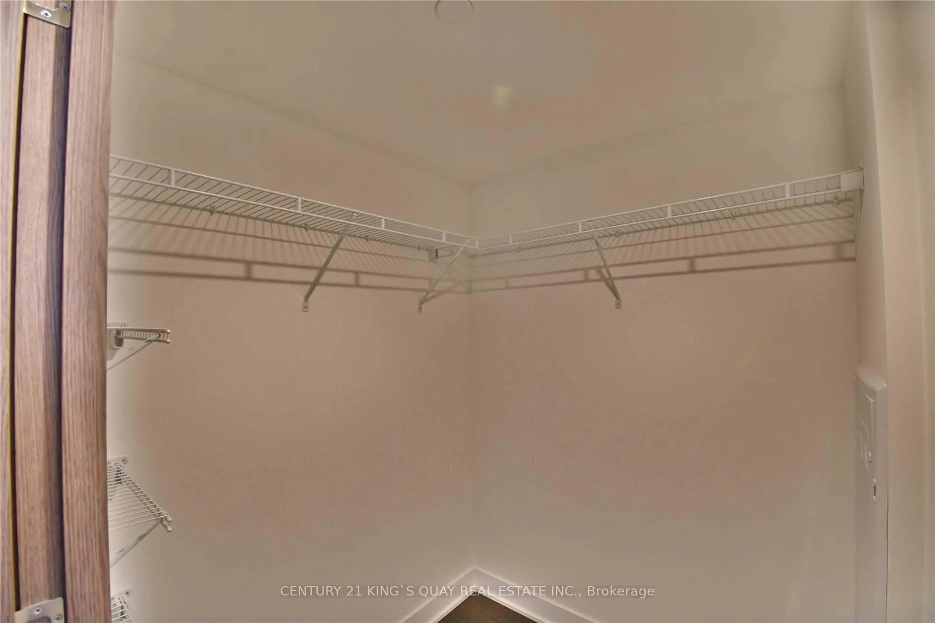 Photo 5 of Unit 2607, 19 Bathurst Street, Toronto, Waterfront Communities — HOMEH