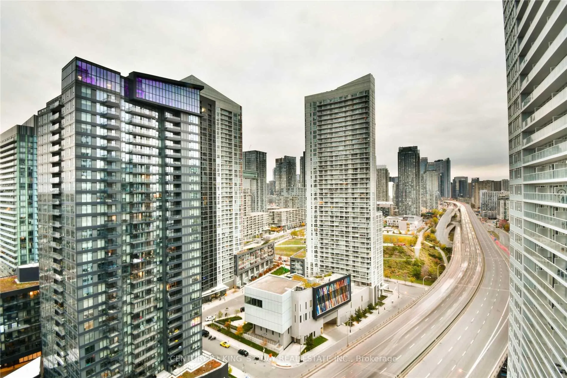 Photo 15 of Unit 2607, 19 Bathurst Street, Toronto, Waterfront Communities — HOMEH