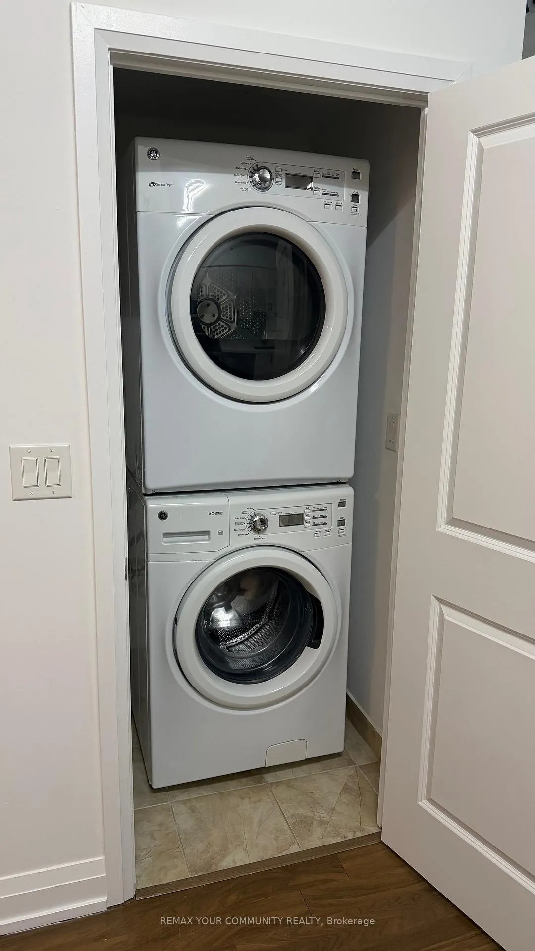 Photo 3 of Unit 1112, 7171 Yonge Street, Markham, Grandview — HOMEH