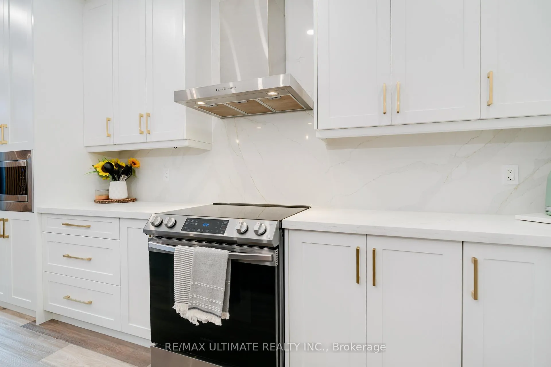 Photo 9 of 10 Torah Gate, Vaughan, Patterson — HOMEH