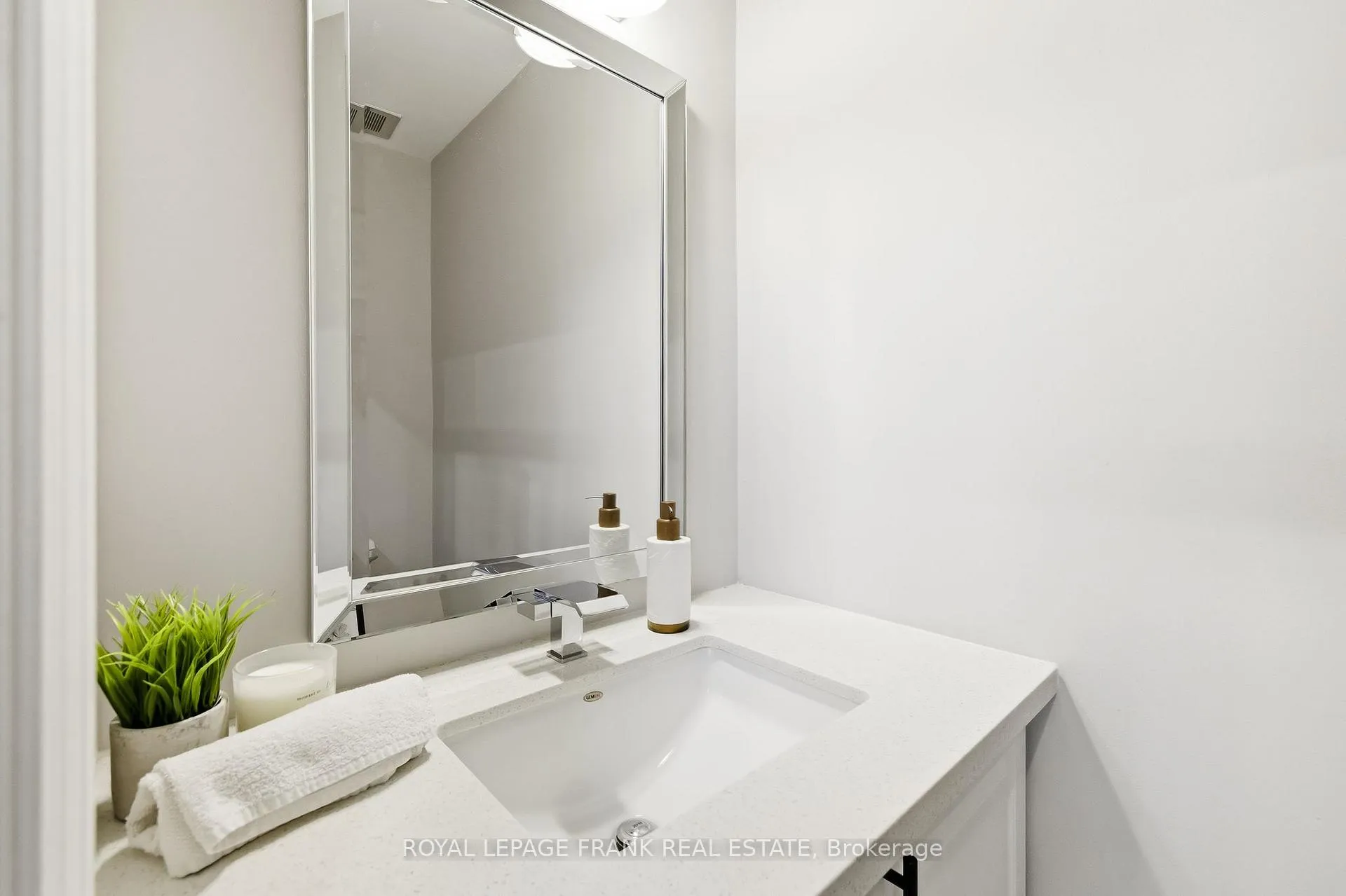 Photo 17 of Unit 55, 966 Adelaide Avenue E, Oshawa, Eastdale — HOMEH
