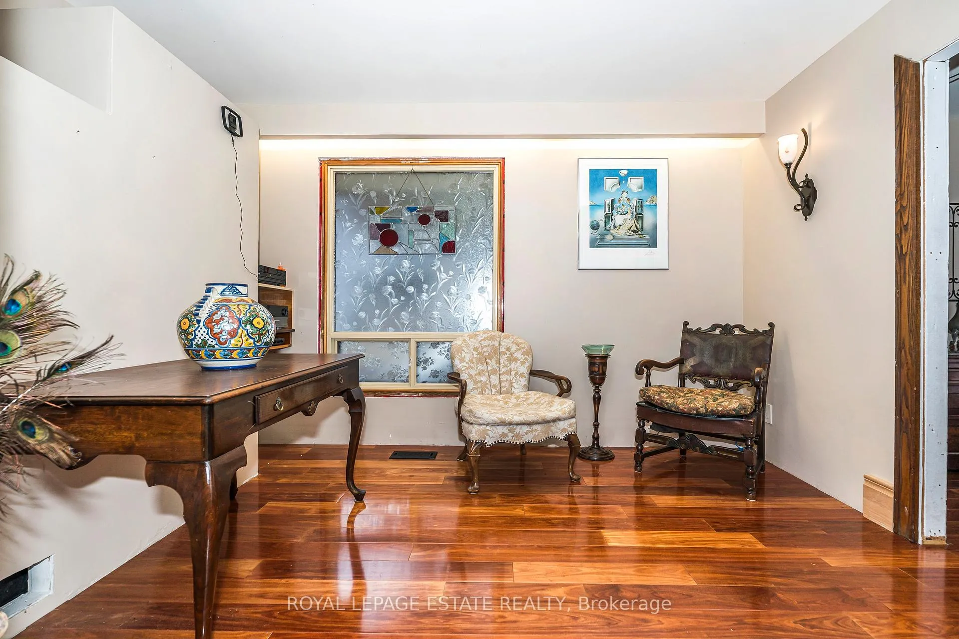 Photo 9 of 2 Jomar Avenue, Pickering, Rural Pickering — HOMEH