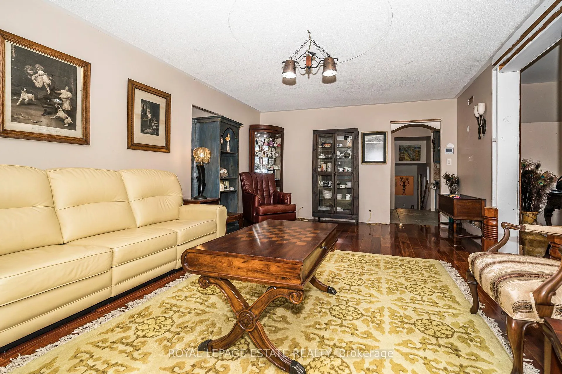 Photo 10 of 2 Jomar Avenue, Pickering, Rural Pickering — HOMEH