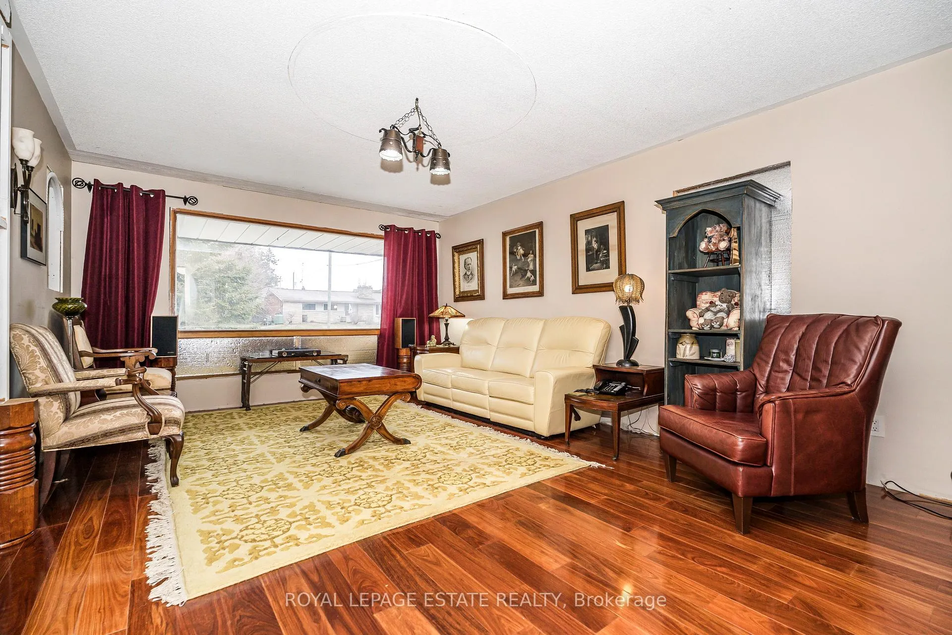 Photo 11 of 2 Jomar Avenue, Pickering, Rural Pickering — HOMEH