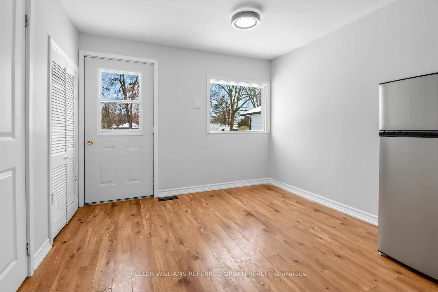 Photo 22 of 208 Bayview Avenue, Georgina, Keswick South — HOMEH