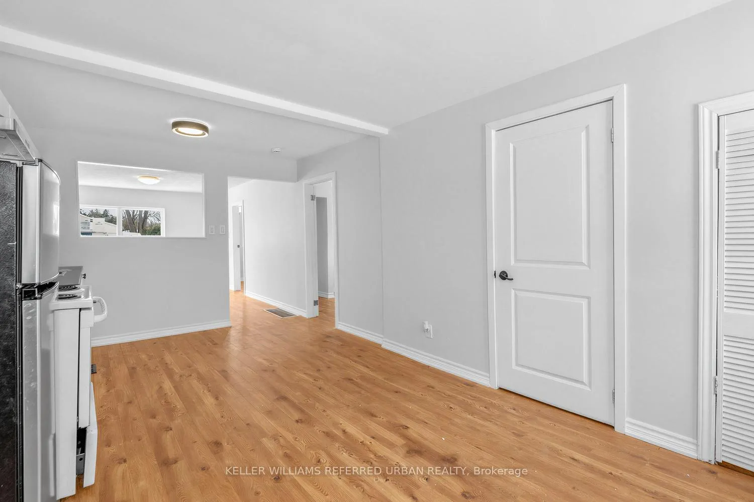 Photo 25 of 208 Bayview Avenue, Georgina, Keswick South — HOMEH