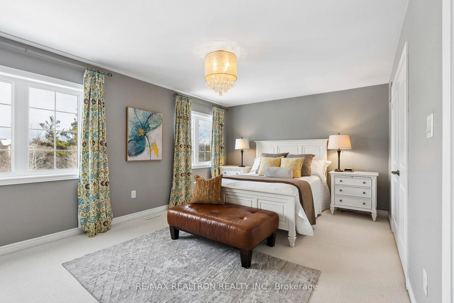 Photo 21 of 22 Wolf Creek Crescent, Vaughan, Patterson — HOMEH