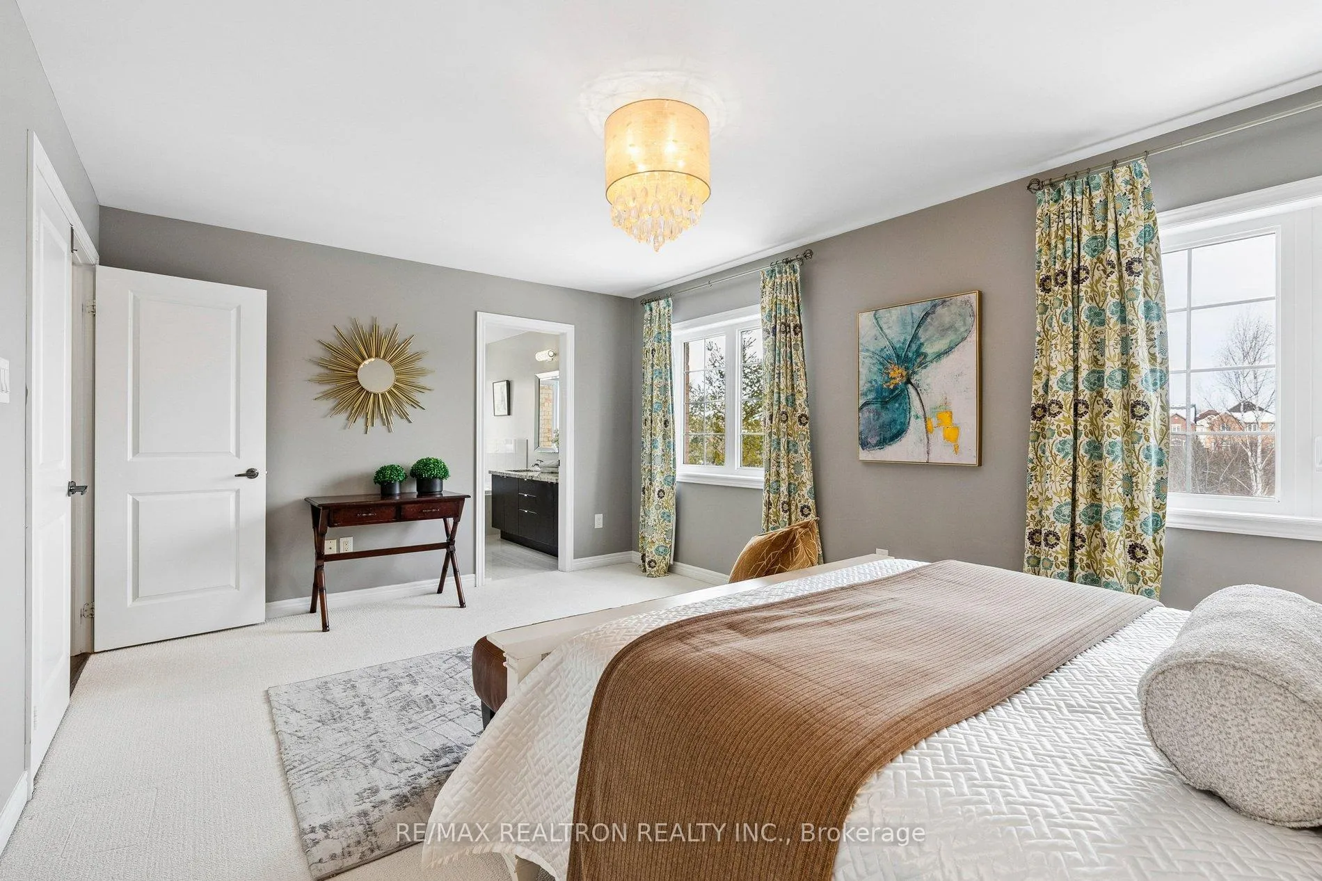 Photo 22 of 22 Wolf Creek Crescent, Vaughan, Patterson — HOMEH