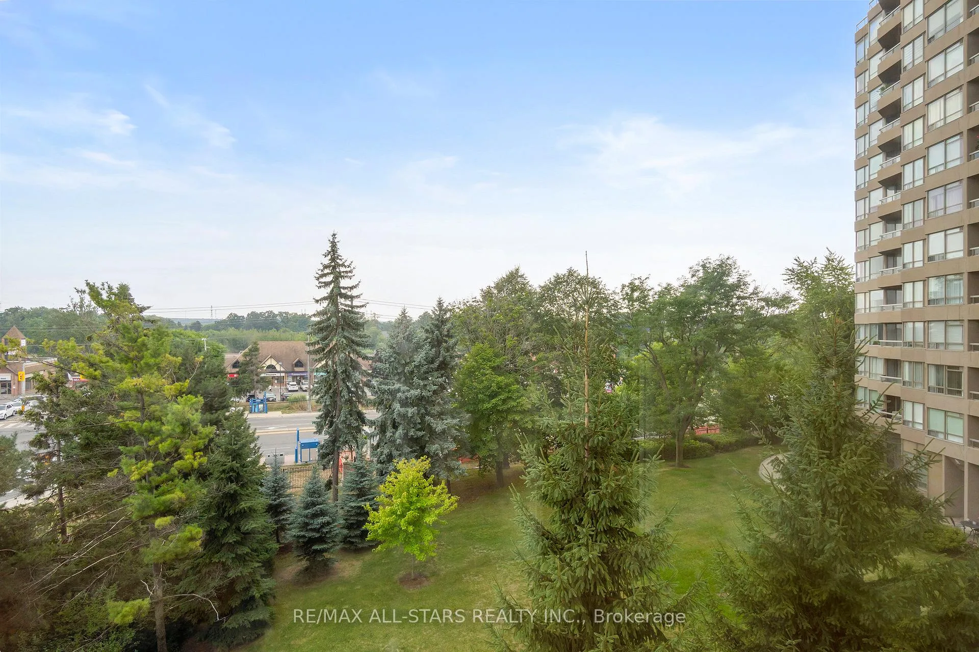 Photo 19 of Unit 404, 610 Bullock Drive, Markham, Markville — HOMEH