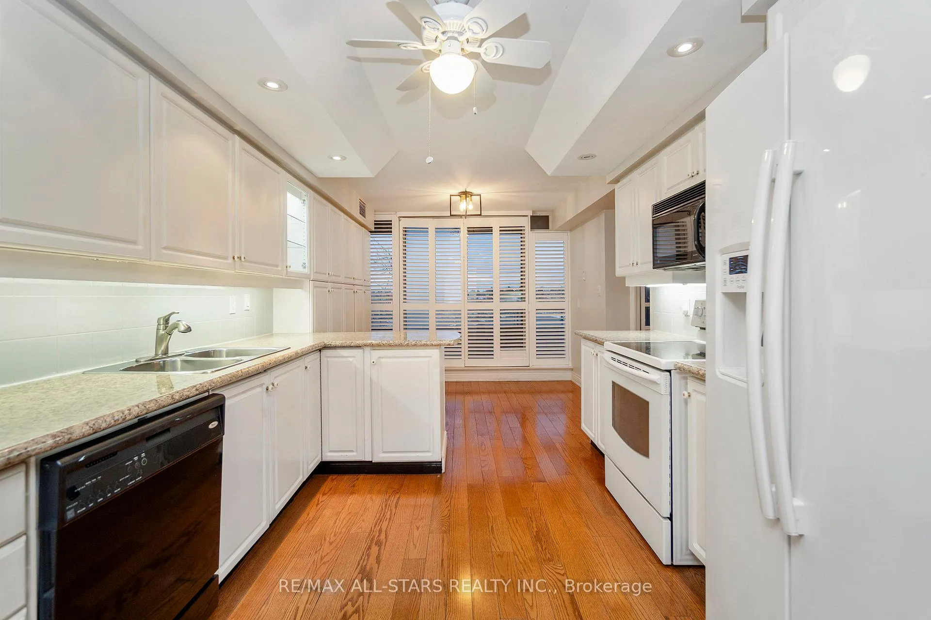 Photo 26 of Unit 404, 610 Bullock Drive, Markham, Markville — HOMEH