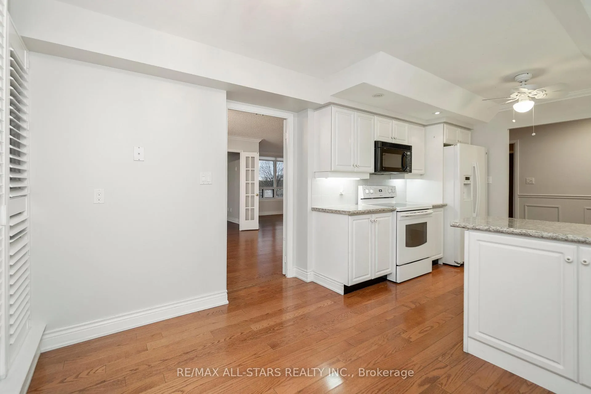 Photo 32 of Unit 404, 610 Bullock Drive, Markham, Markville — HOMEH