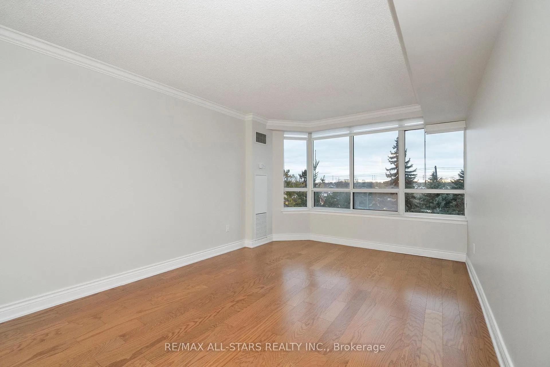 Photo 35 of Unit 404, 610 Bullock Drive, Markham, Markville — HOMEH