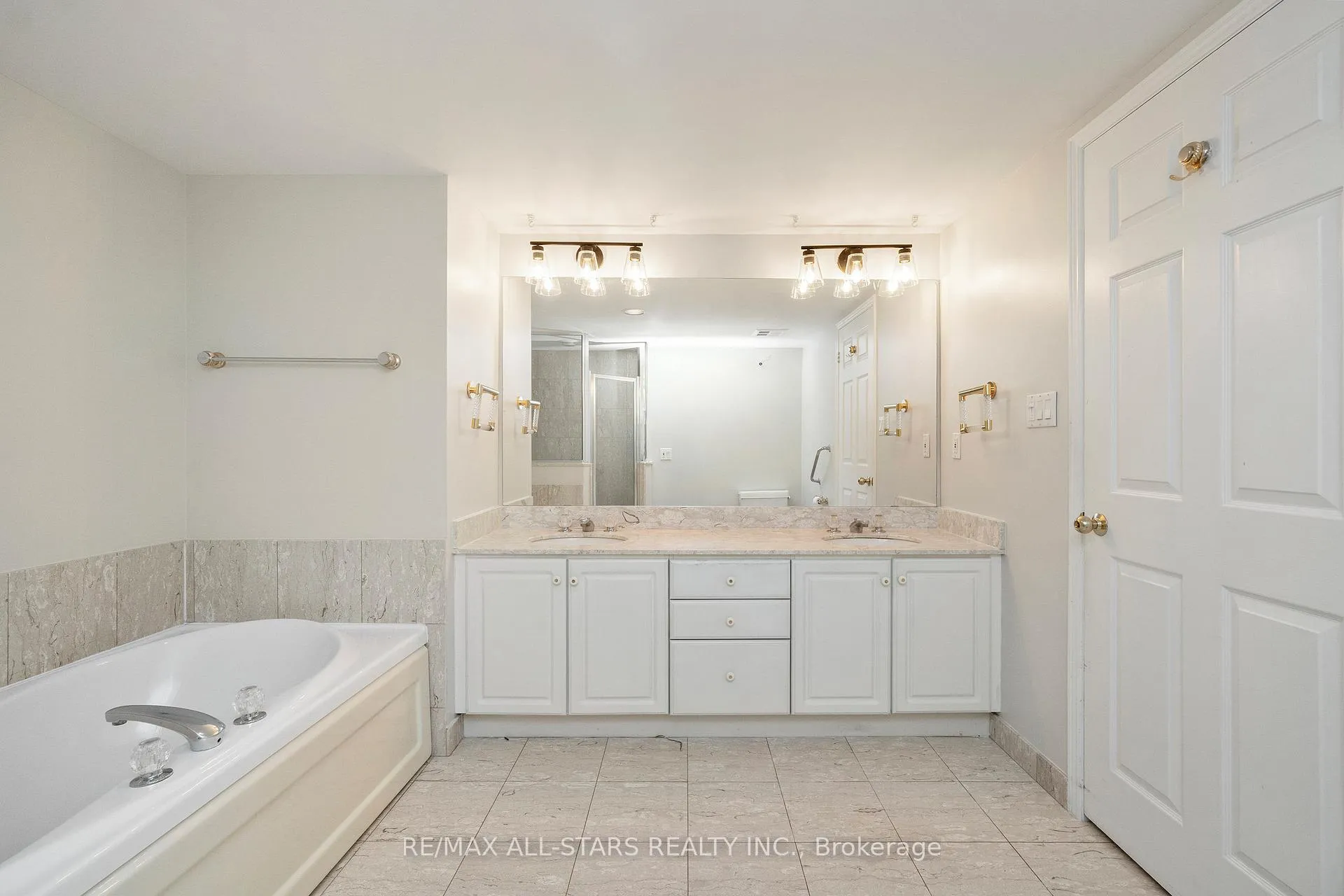 Photo 36 of Unit 404, 610 Bullock Drive, Markham, Markville — HOMEH