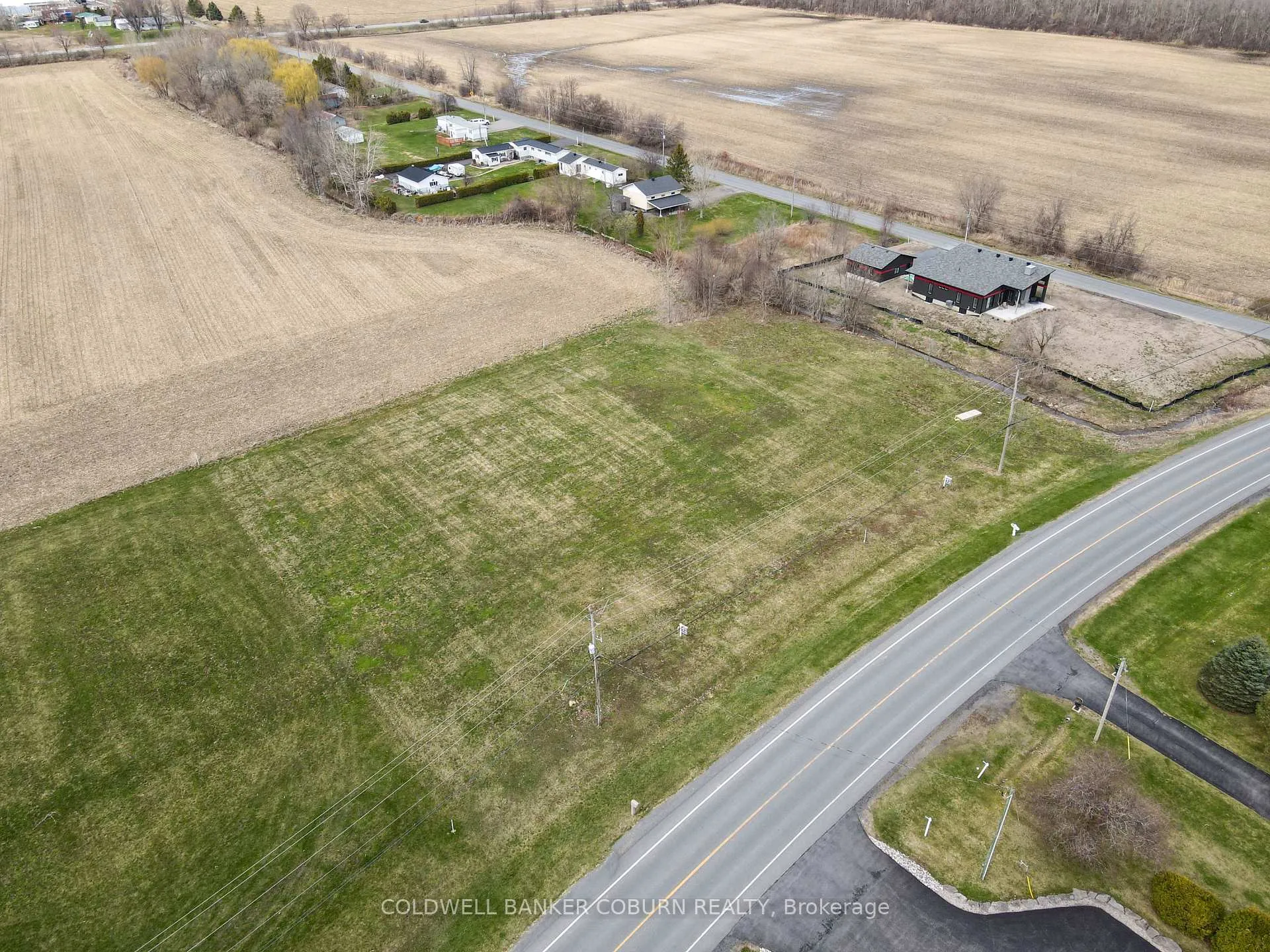 Photo 2 of Unit 2, 0000 Lakeshore Drive, South Dundas, South Dundas (Matilda) Twp — HOMEH