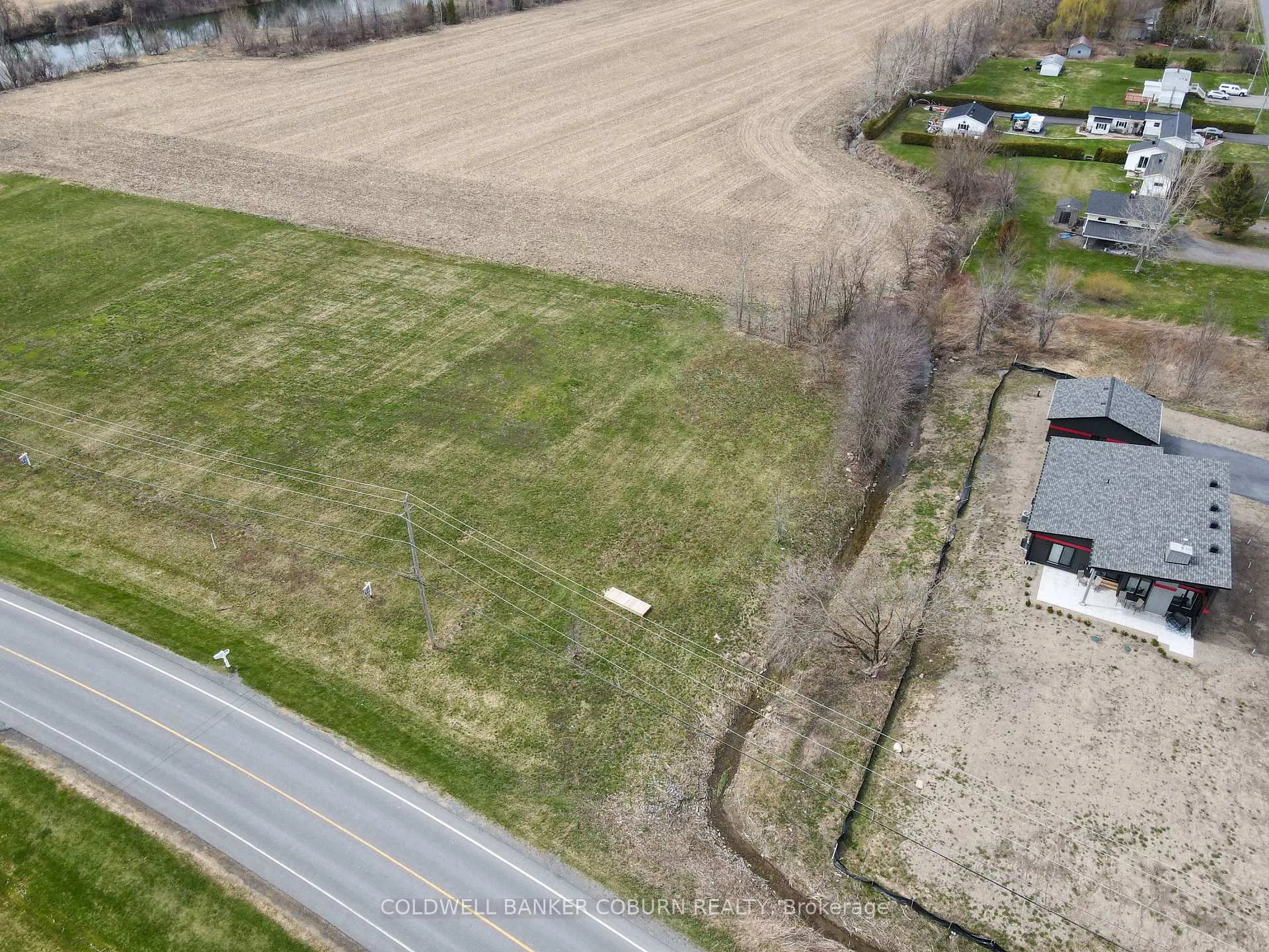 Photo 7 of Unit 2, 0000 Lakeshore Drive, South Dundas, South Dundas (Matilda) Twp — HOMEH