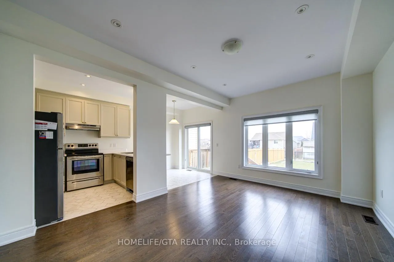 Photo 3 of 282 Atkinson Street, Clearview, Stayner — HOMEH