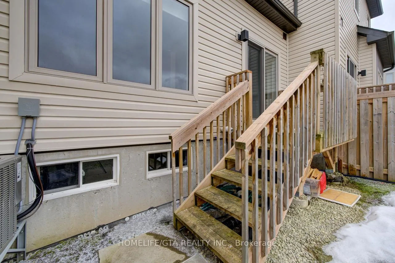 Photo 44 of 282 Atkinson Street, Clearview, Stayner — HOMEH