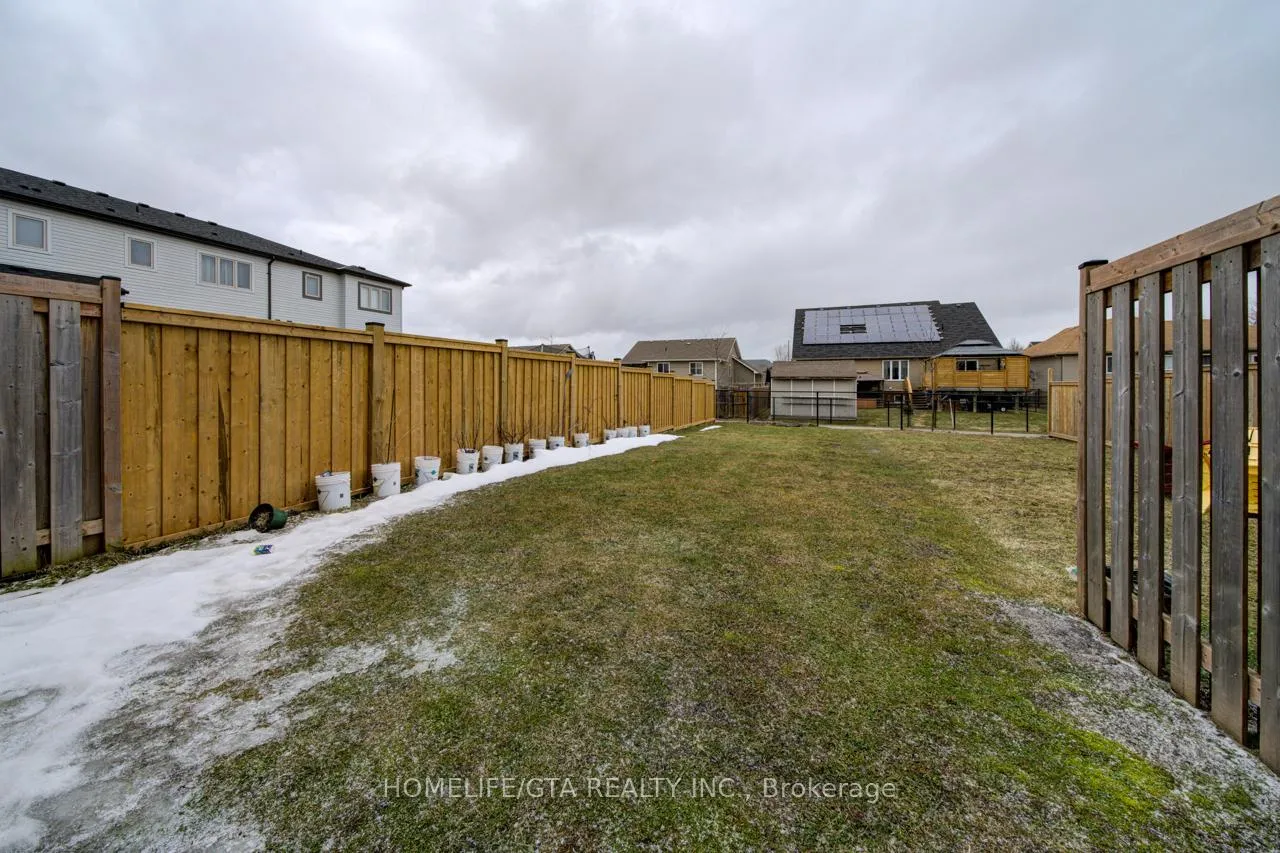 Photo 45 of 282 Atkinson Street, Clearview, Stayner — HOMEH
