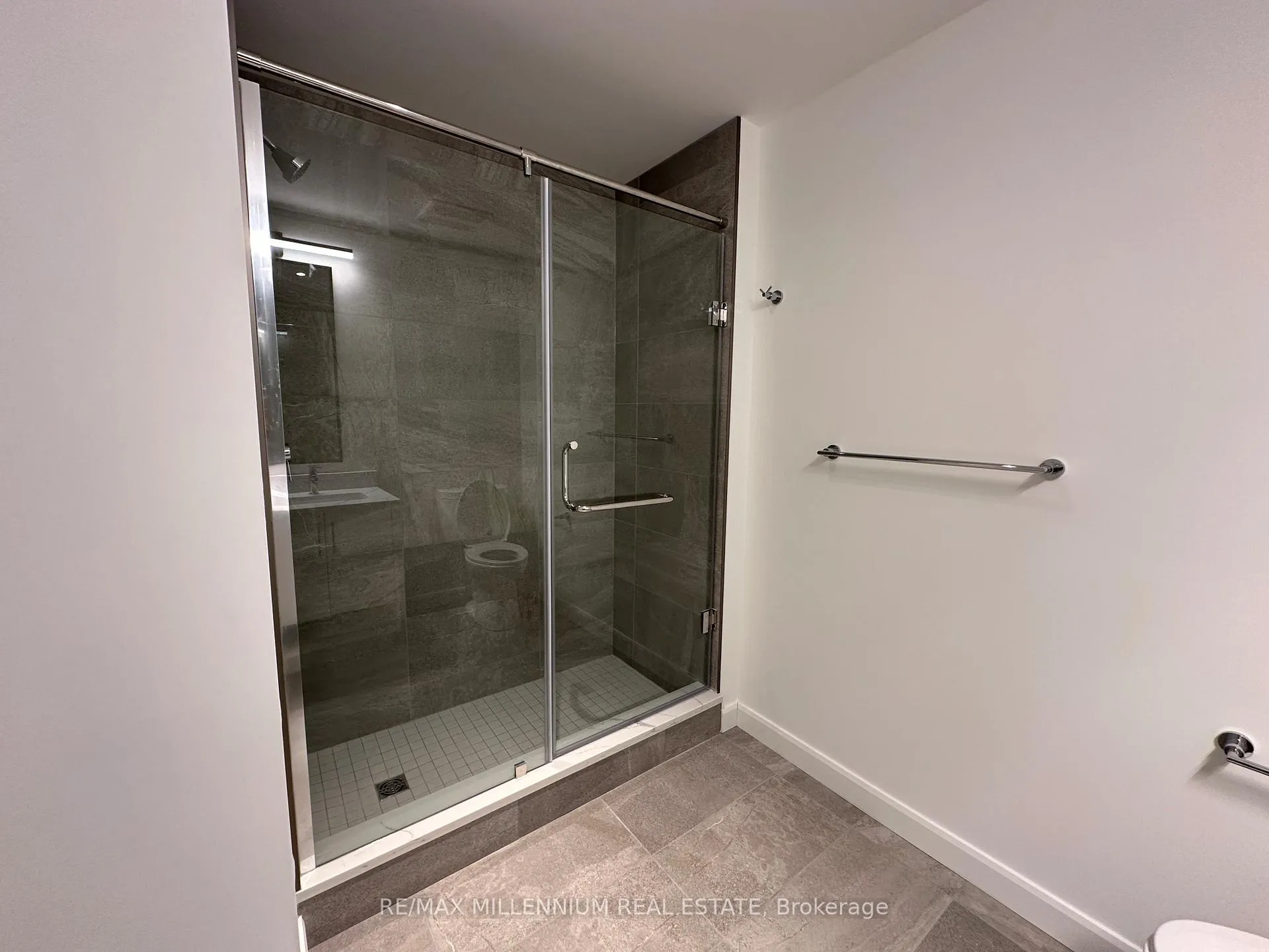 Photo 9 of Unit 1006, 741 King Street W, Kitchener — HOMEH