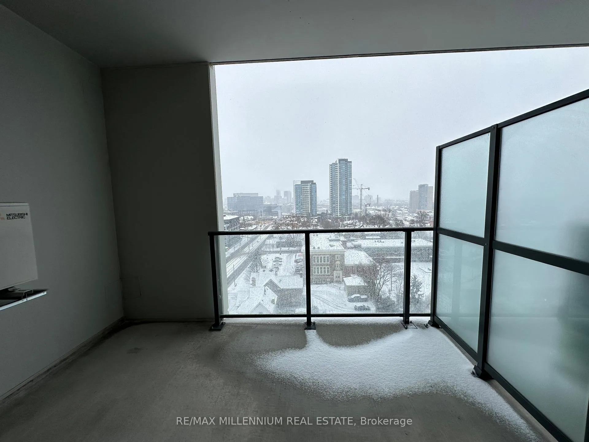 Photo 10 of Unit 1006, 741 King Street W, Kitchener — HOMEH