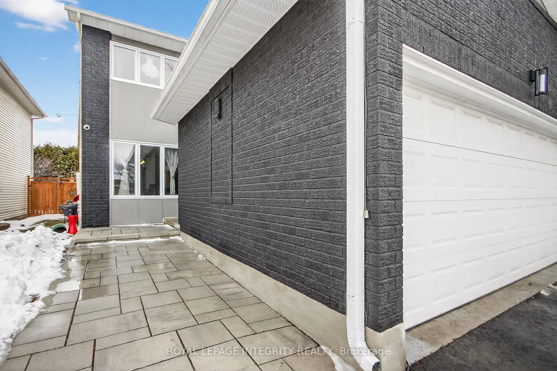Photo 41 of 2092 Legrand Crescent, Ottawa, Queenswood Heights South — HOMEH