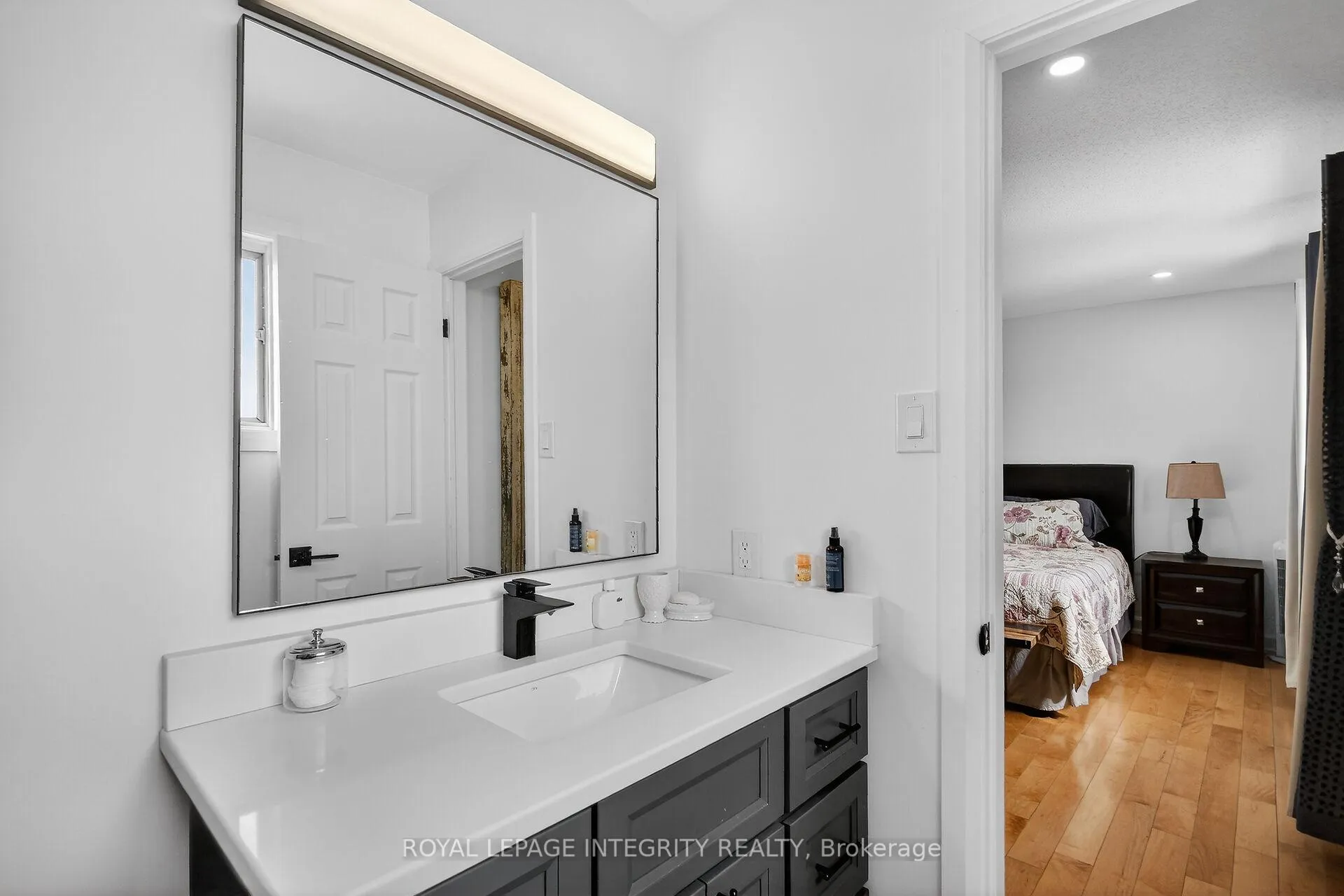 Photo 26 of 2092 Legrand Crescent, Ottawa, Queenswood Heights South — HOMEH
