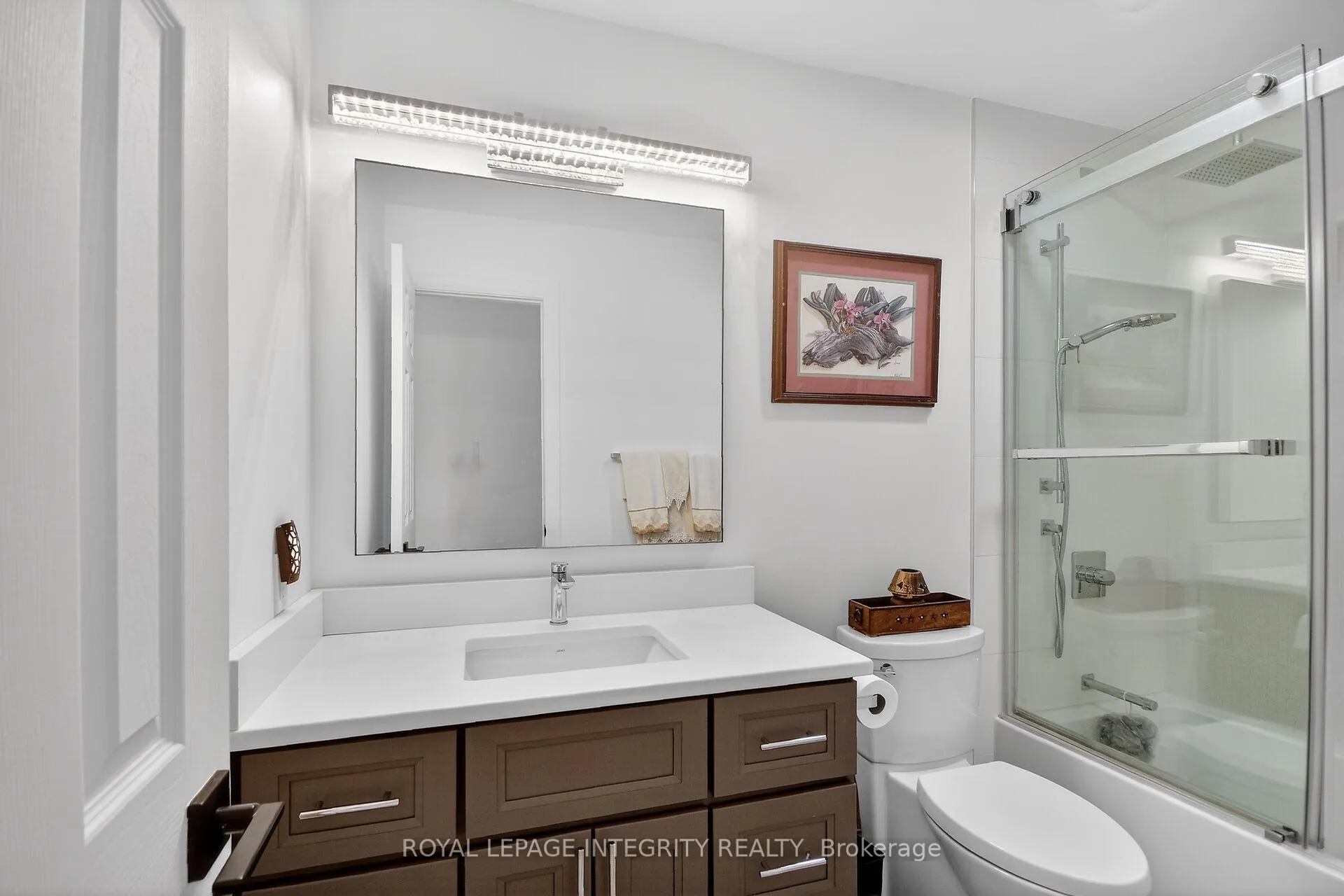 Photo 32 of 2092 Legrand Crescent, Ottawa, Queenswood Heights South — HOMEH
