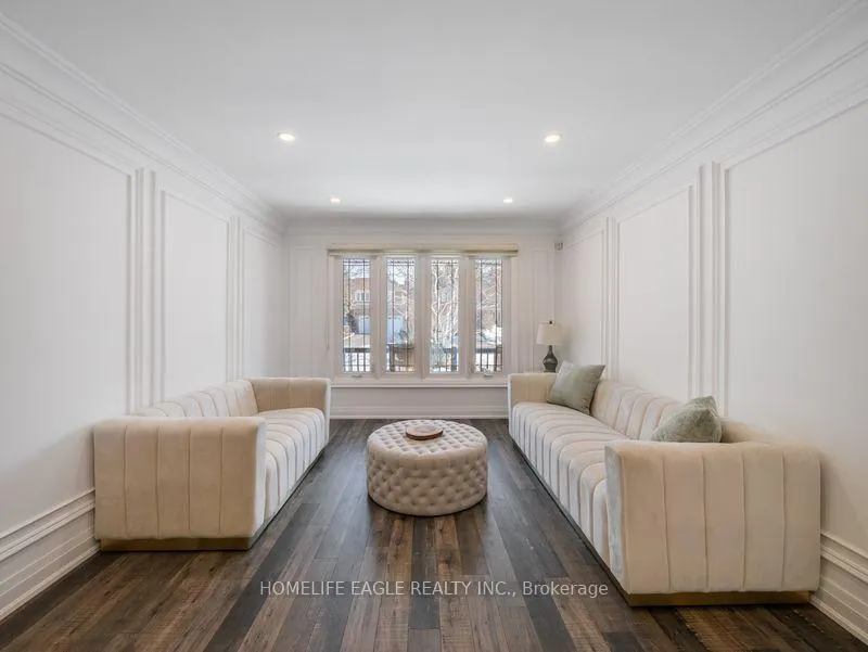 Photo 5 of 26 Whitetail Court, Vaughan, East Woodbridge — HOMEH