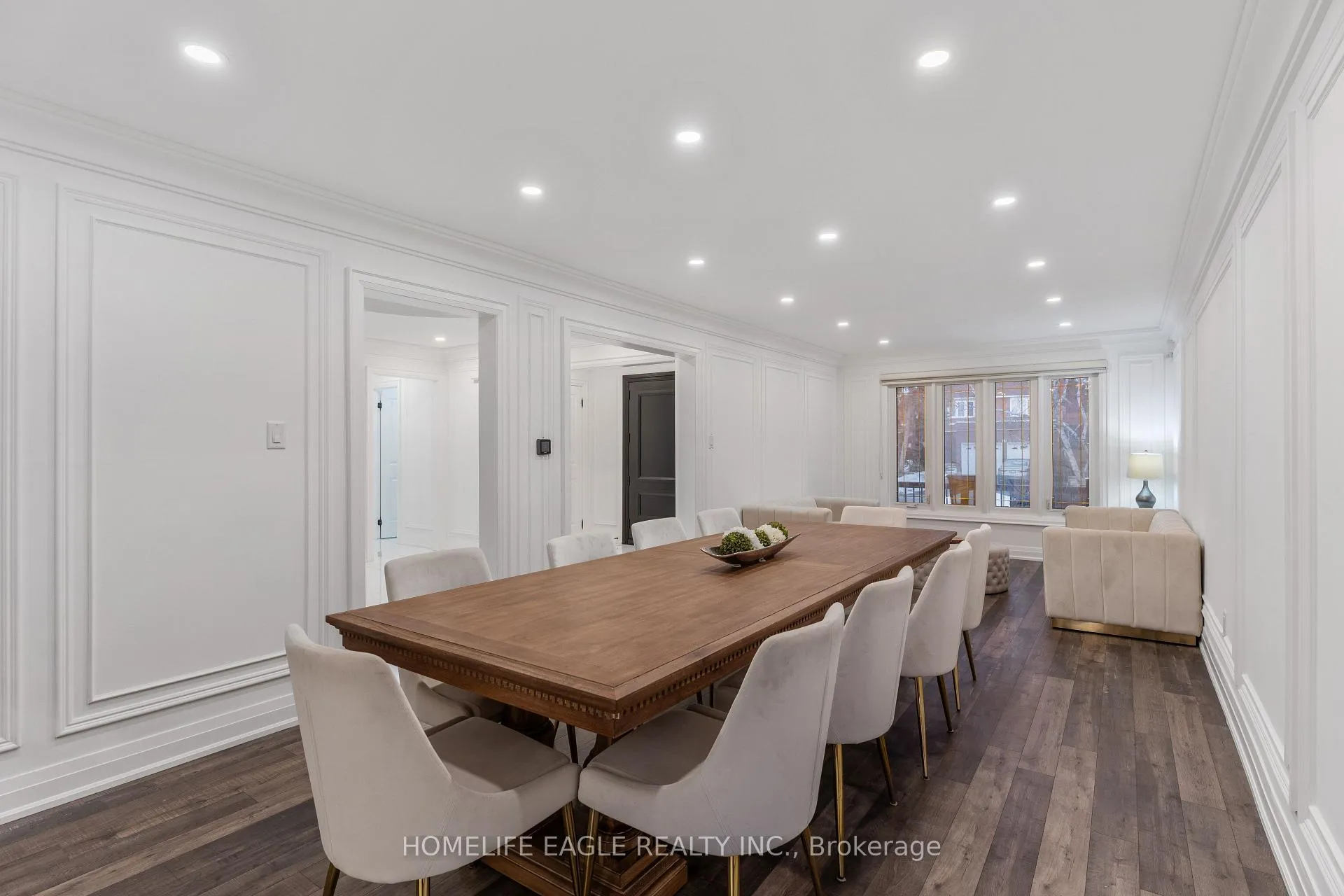 Photo 6 of 26 Whitetail Court, Vaughan, East Woodbridge — HOMEH