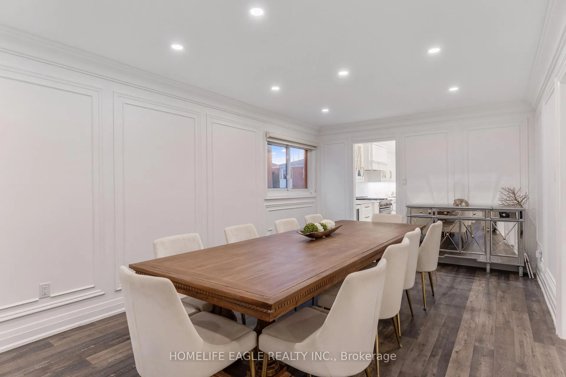 Photo 7 of 26 Whitetail Court, Vaughan, East Woodbridge — HOMEH