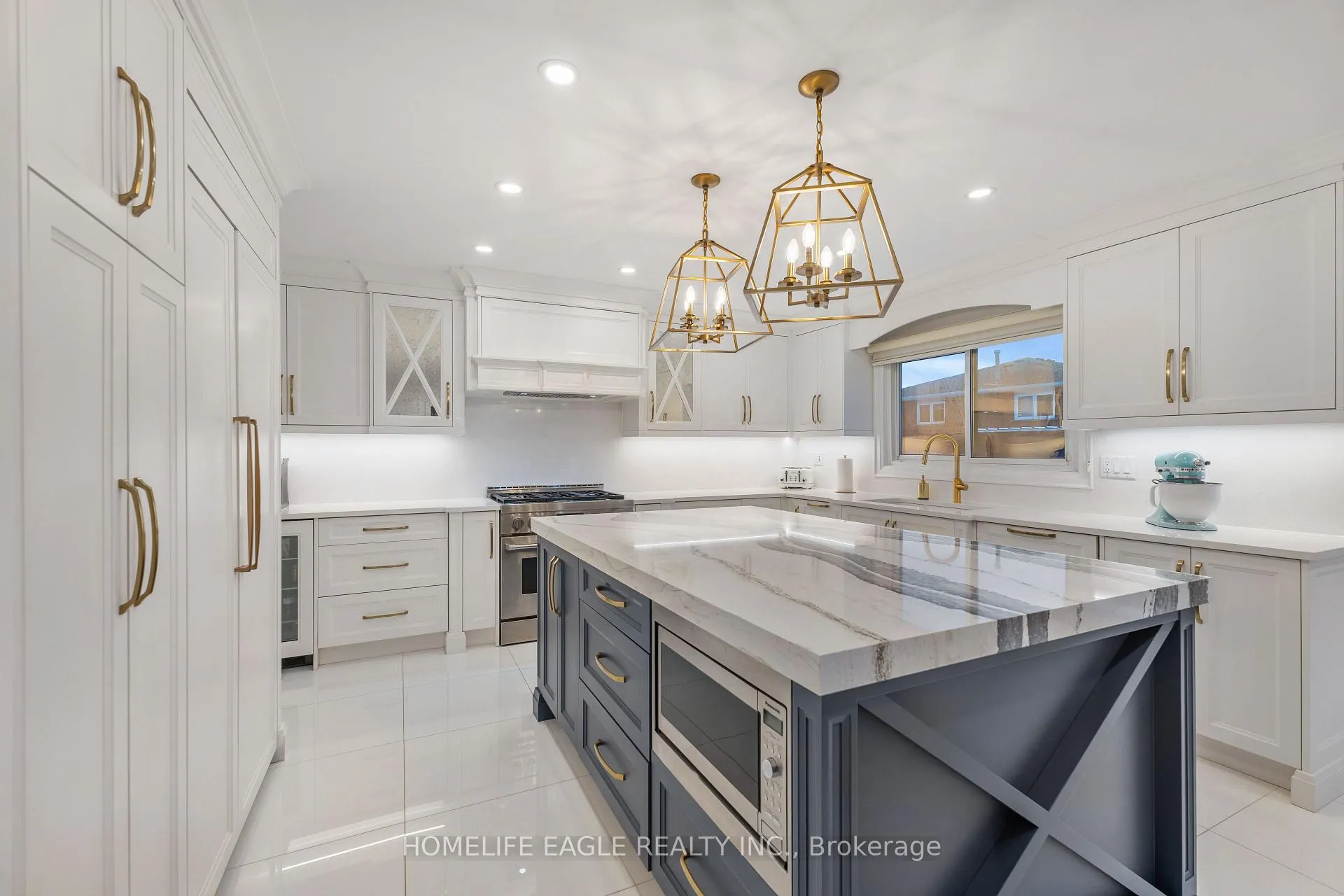 Photo 12 of 26 Whitetail Court, Vaughan, East Woodbridge — HOMEH