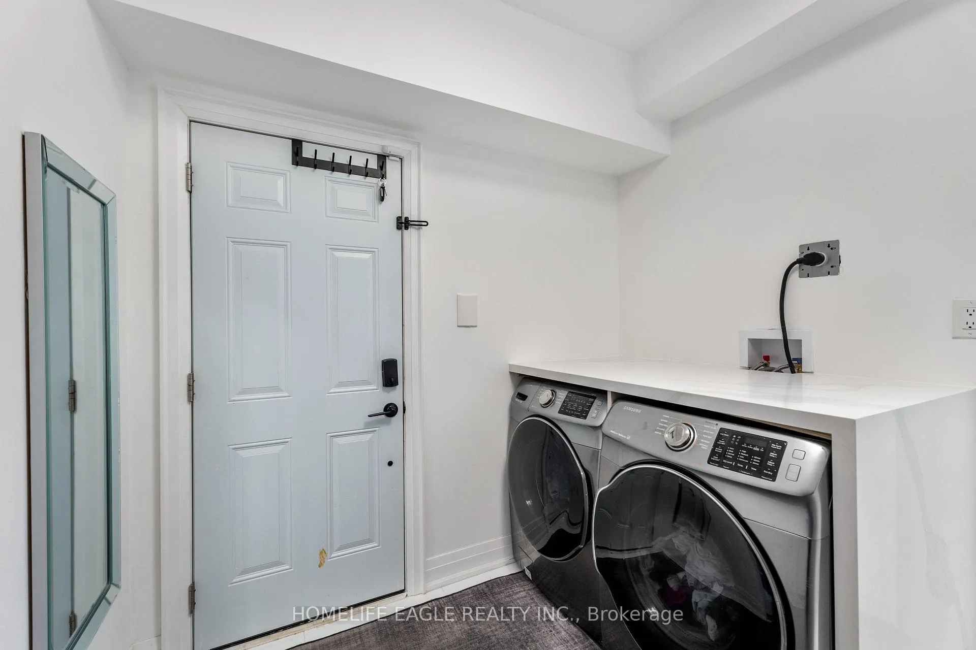 Photo 21 of 26 Whitetail Court, Vaughan, East Woodbridge — HOMEH