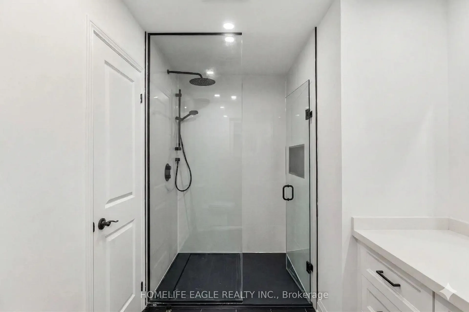 Photo 27 of 26 Whitetail Court, Vaughan, East Woodbridge — HOMEH