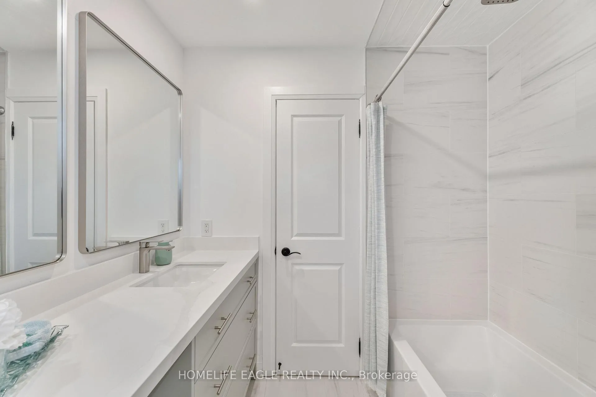 Photo 31 of 26 Whitetail Court, Vaughan, East Woodbridge — HOMEH