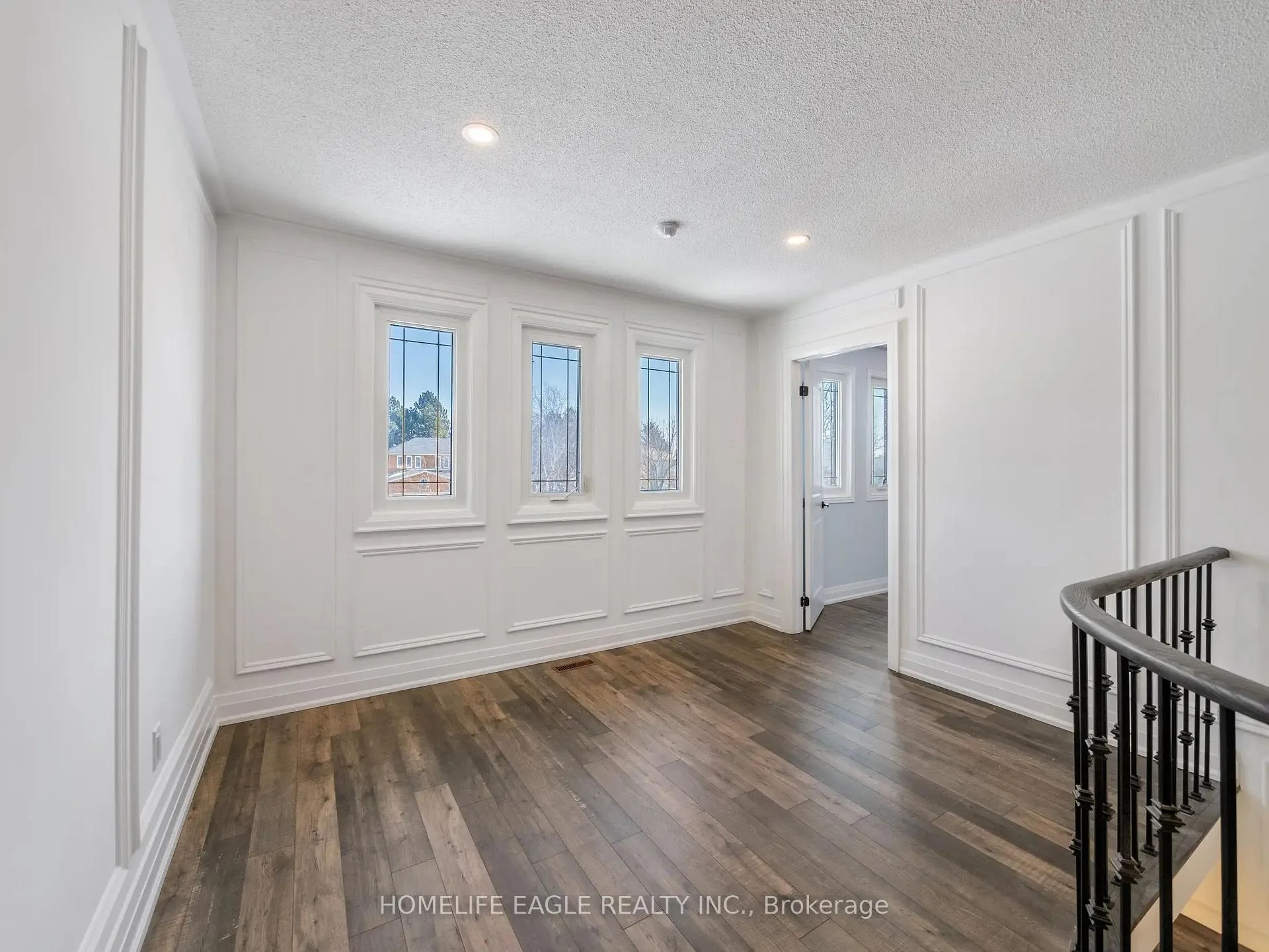 Photo 33 of 26 Whitetail Court, Vaughan, East Woodbridge — HOMEH